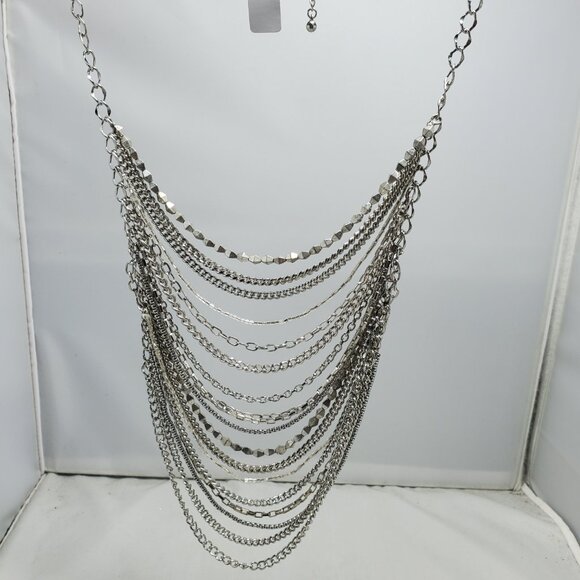 Bijou Drive  silver chain and beaded necklace 18 strands - Picture 2 of 8